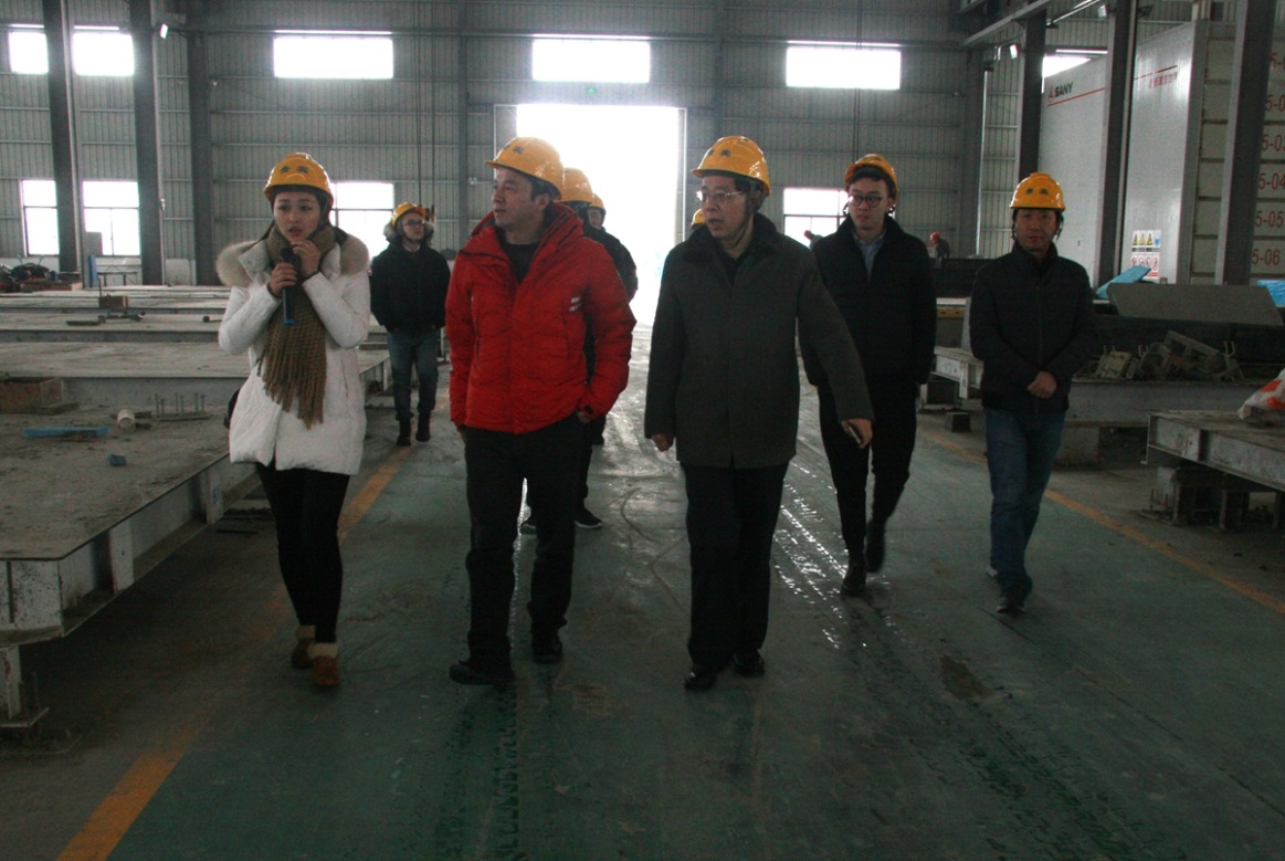 华东建筑集团常务副总经理姜向红率队参观考察公司 特殊标记